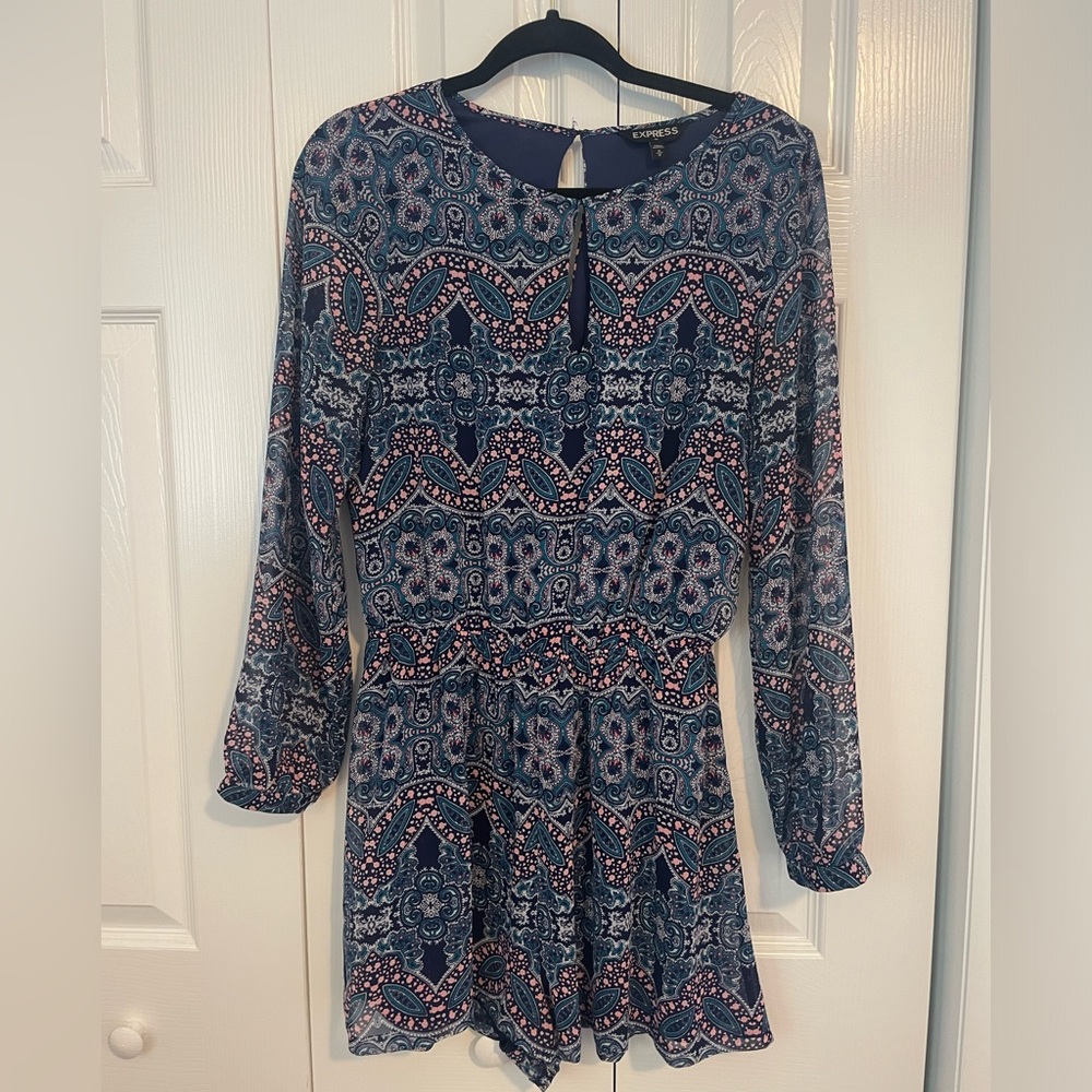 Express Patterned Romper - Picture 5 of 5